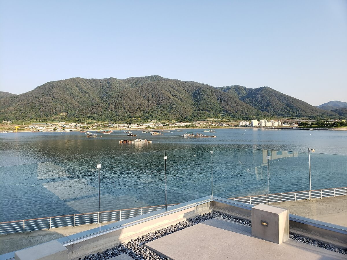 Googjeong Café view from second floor balcony featured