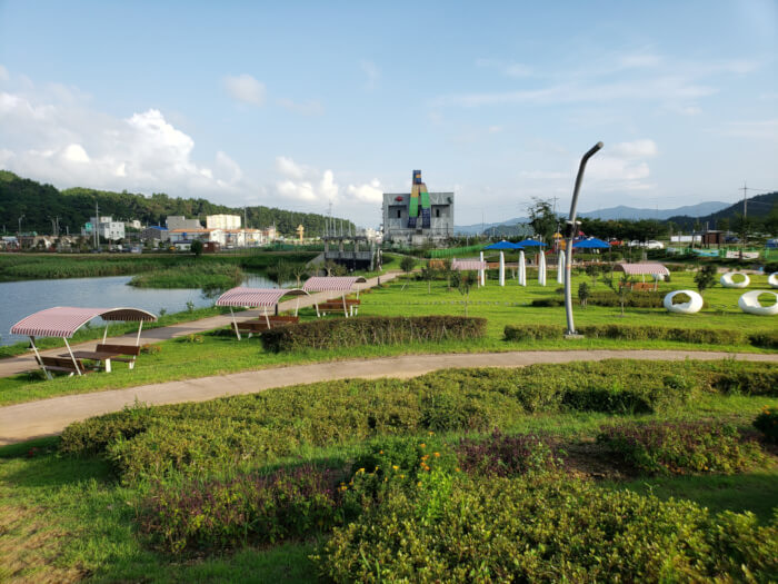 View of the dinosaur play area