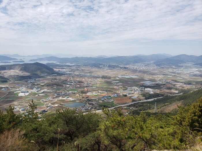Beautiful view overlooking a familiar part of Goseong towns for me
