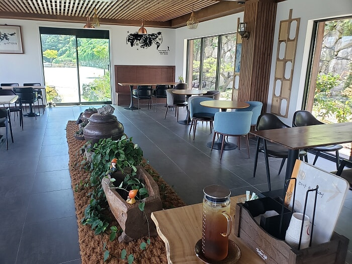 The interior of Daega Lake Café