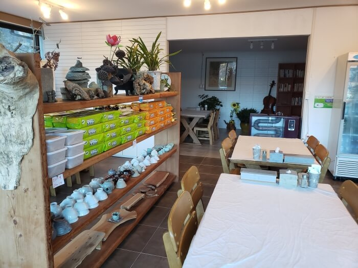 Tables and decorations in a restaurant