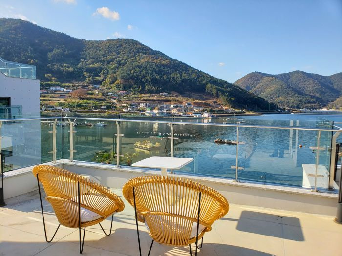 Nessun Dorma Café rooftop in Goseong, Gyeongnam, Korea