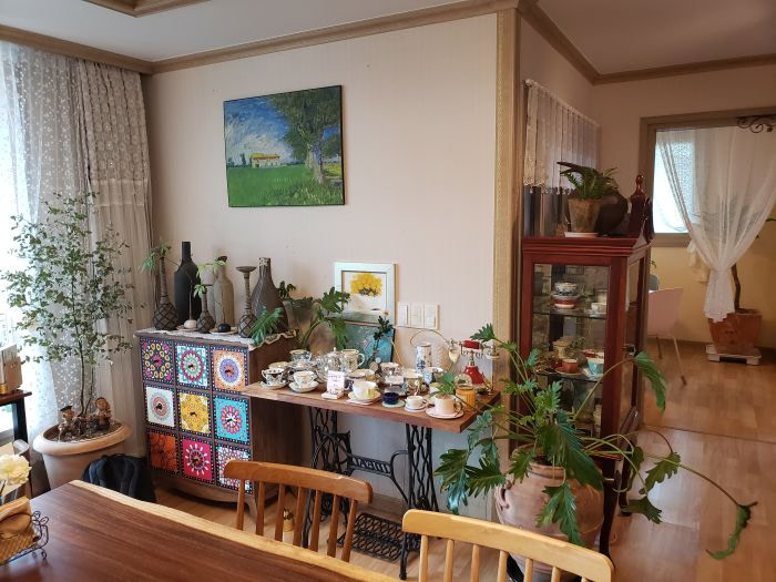 Decorations inside Hyangi Café