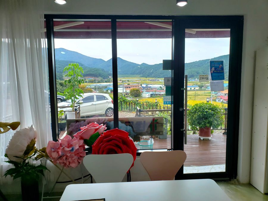 The entranceway to a village café in Korea