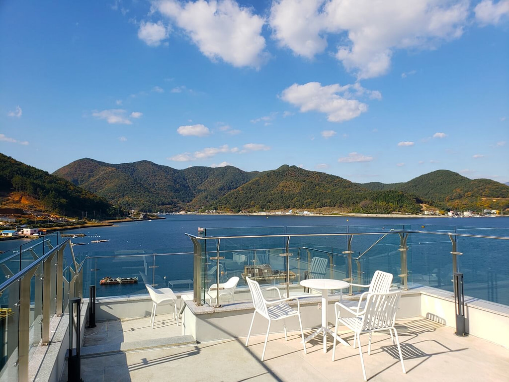Rooftop seating at Nessun Dorma Café