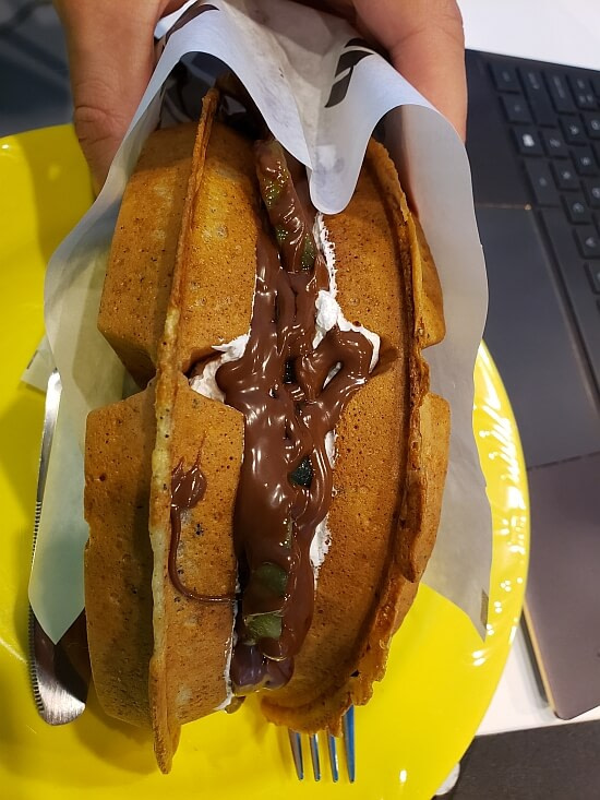 A kiwi nutella waffle from Waffle Khan in Korea