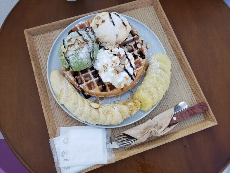 Waffle with fruit and ice cream