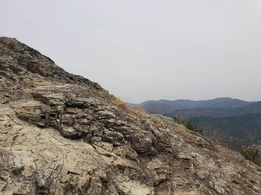 The large, rocky slope at Jeokseoksan